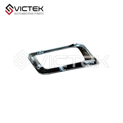 Cubierta del tubo de escape trasero derecho SX3-2804517